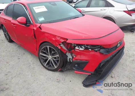 2024 Honda Civic Touring z USA, uszkodzony, nr VIN 2HGFE1F96RH315046